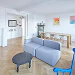 Ideal Family Apartment In 11Th