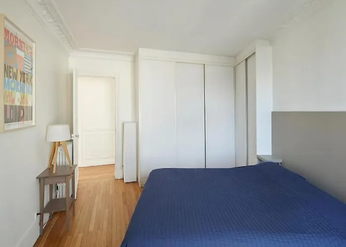 Ideal Family Apartment In 11Th